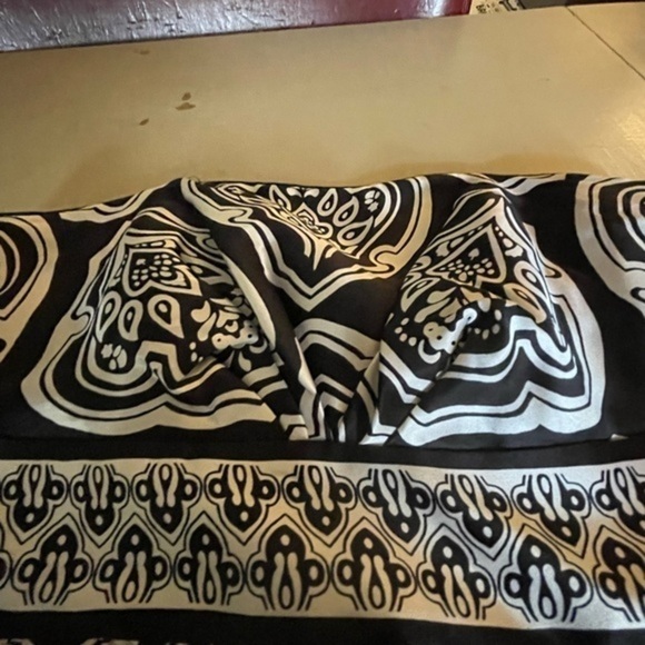 BRAND NEW-  NWT Gorgeous WHBM Strapless Black and White Dress Size 0 - Picture 3 of 5